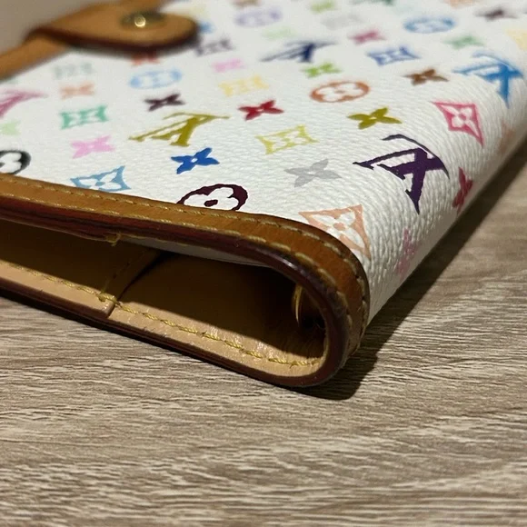 Authentic Louis Vuitton Murakami Agenda - Picture 6 of 13